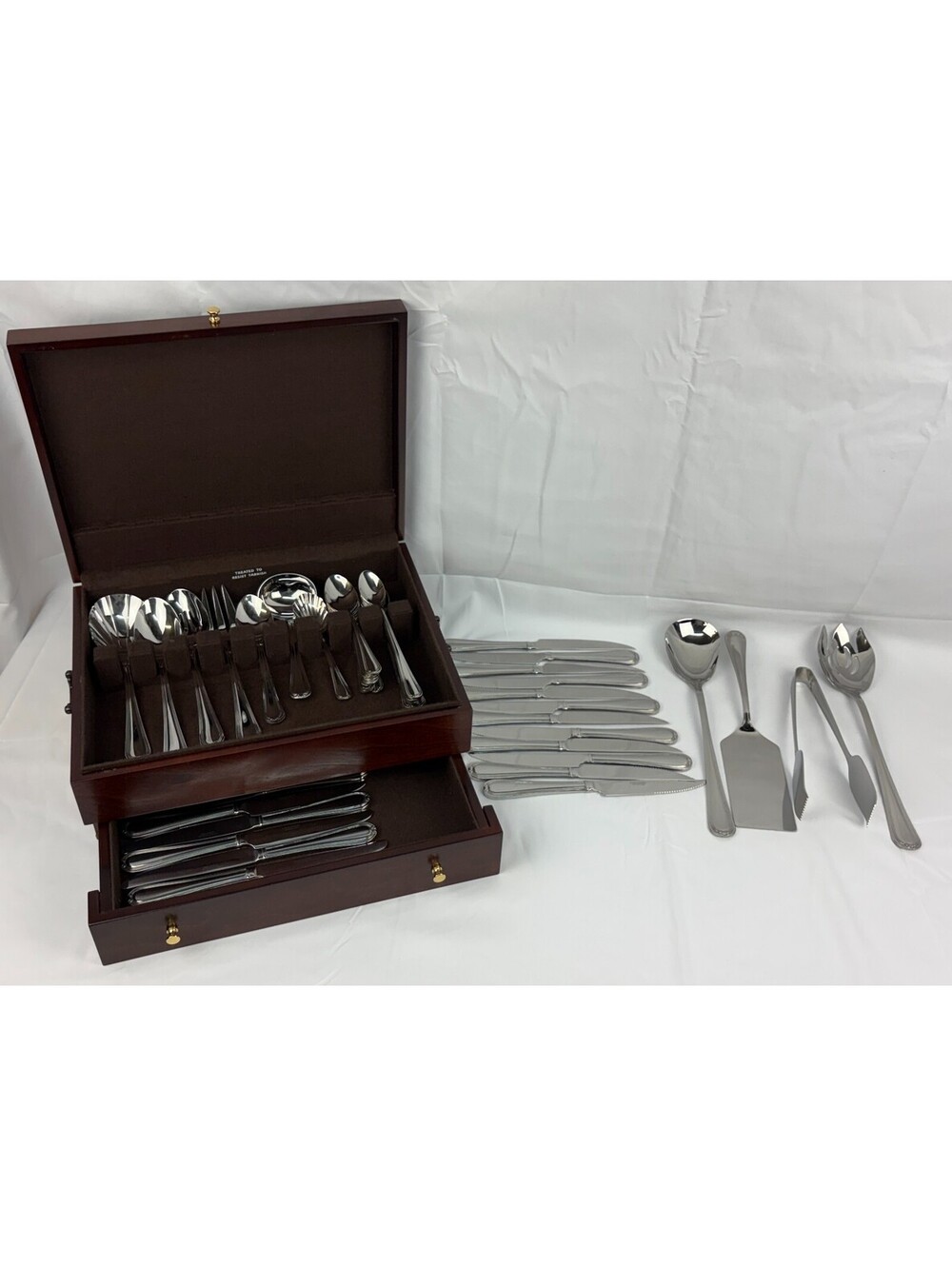 Reed & Barton Stainless Steel Lot of 47pcs Assorted Silverware With Box
